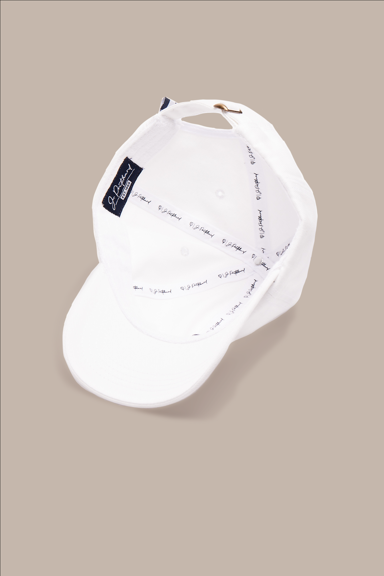 Clubhouse White